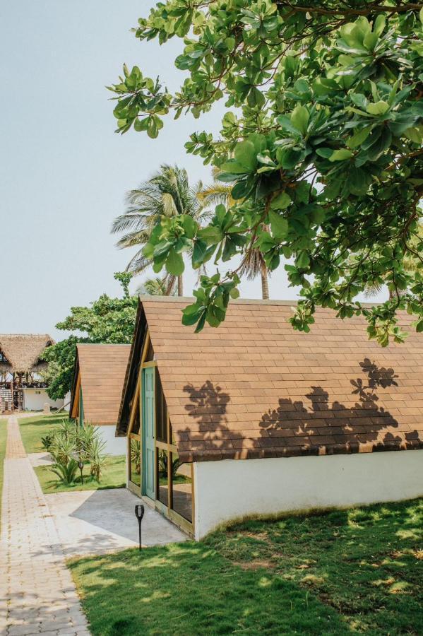 Los Olivos La Playa Hotel Y Restaurante Escuintla Exterior photo